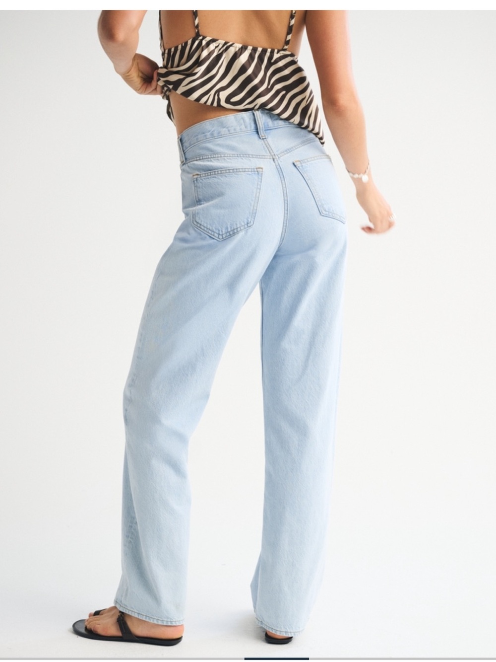 Abercrombie Curve Love the Loose High Rise Jeans sz 29 Long